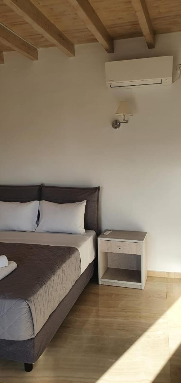 Mykonos Vibes Airport Studios And Apartments Mykonos Town ภายนอก รูปภาพ