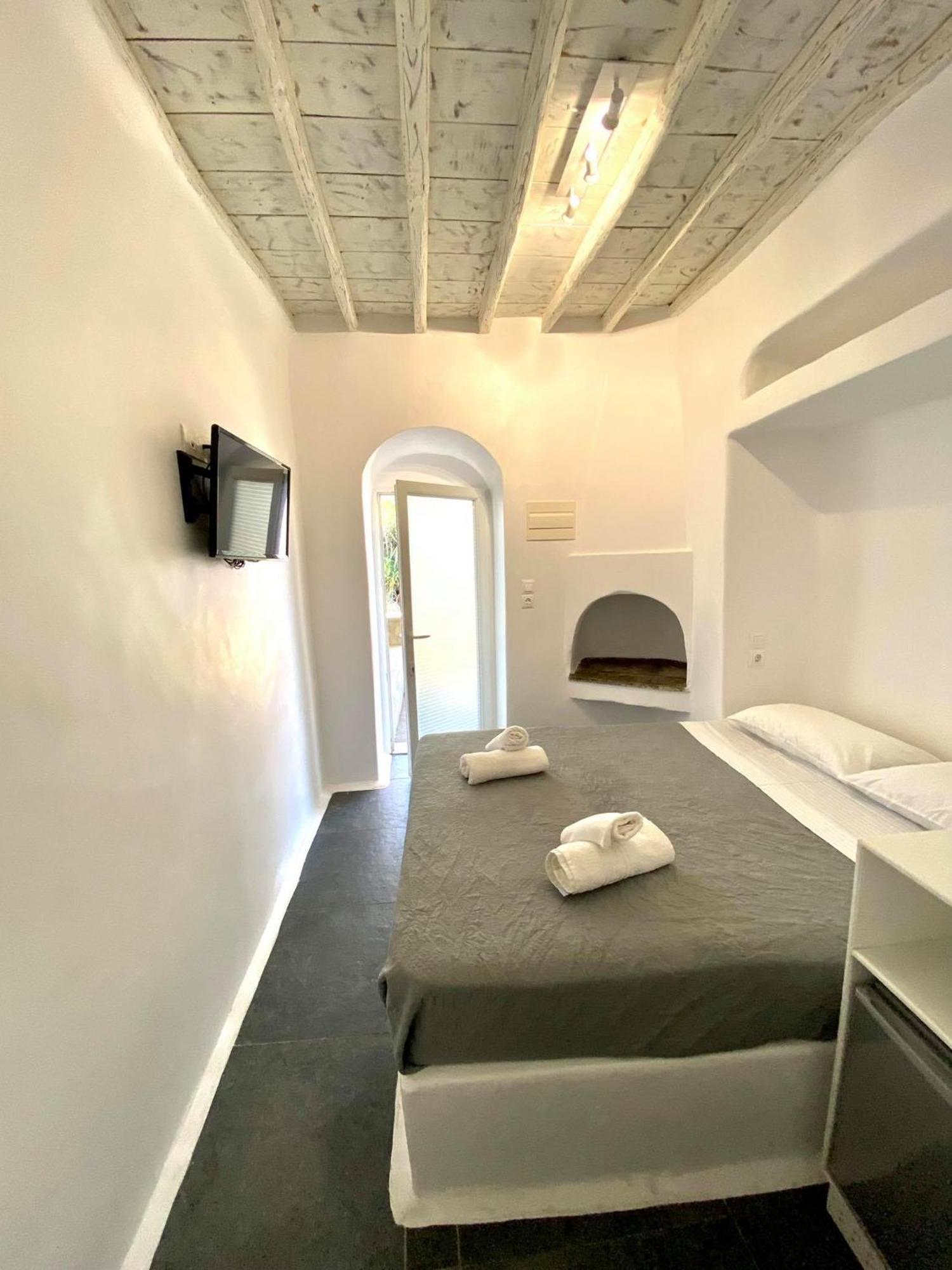 Mykonos Vibes Airport Studios And Apartments Mykonos Town ภายนอก รูปภาพ