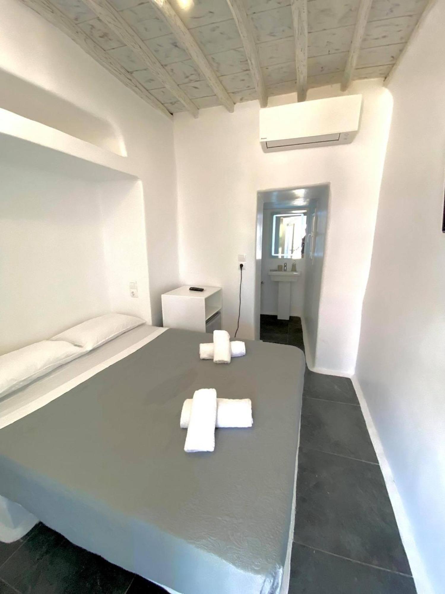 Mykonos Vibes Airport Studios And Apartments Mykonos Town ภายนอก รูปภาพ