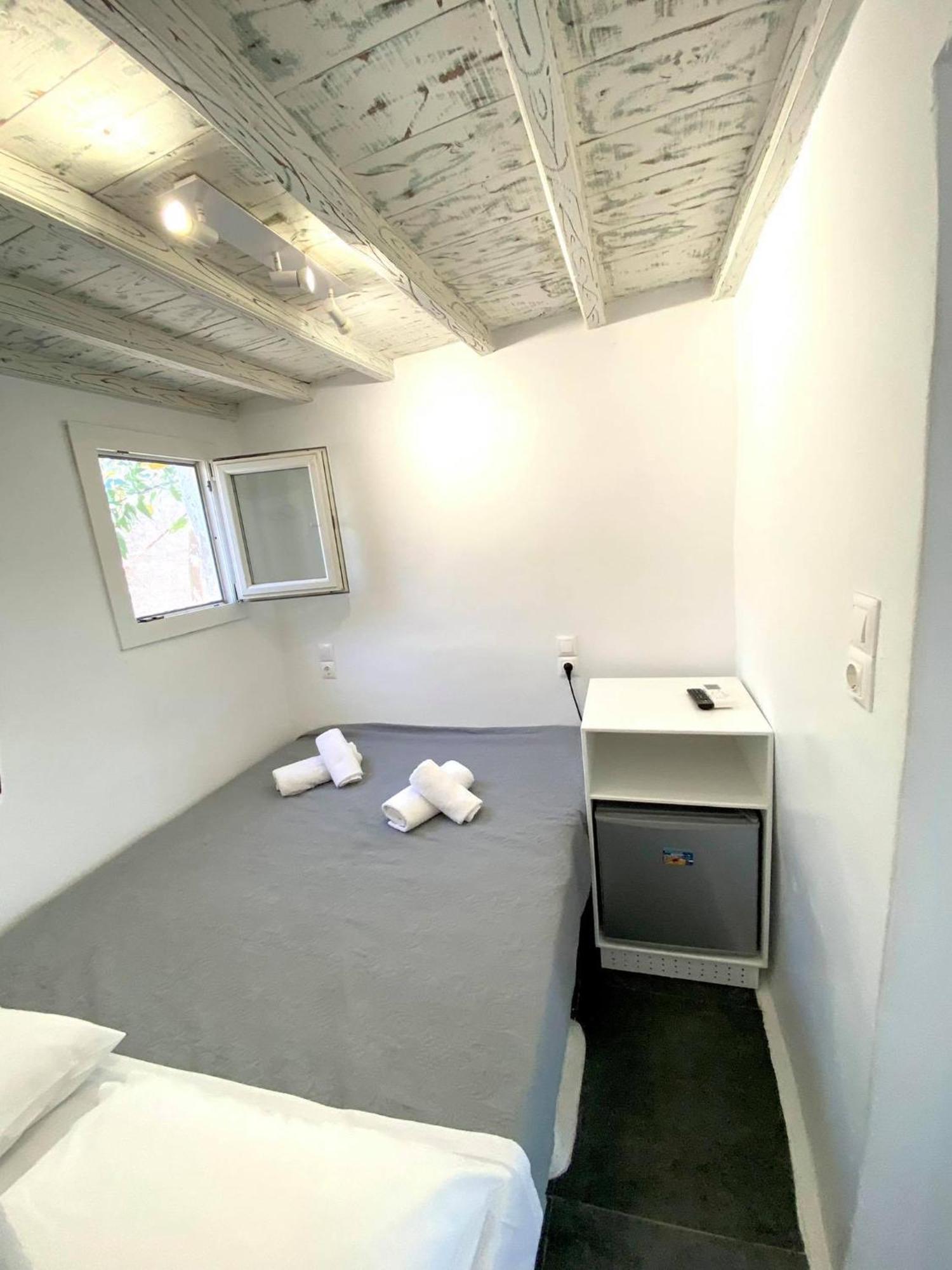 Mykonos Vibes Airport Studios And Apartments Mykonos Town ภายนอก รูปภาพ
