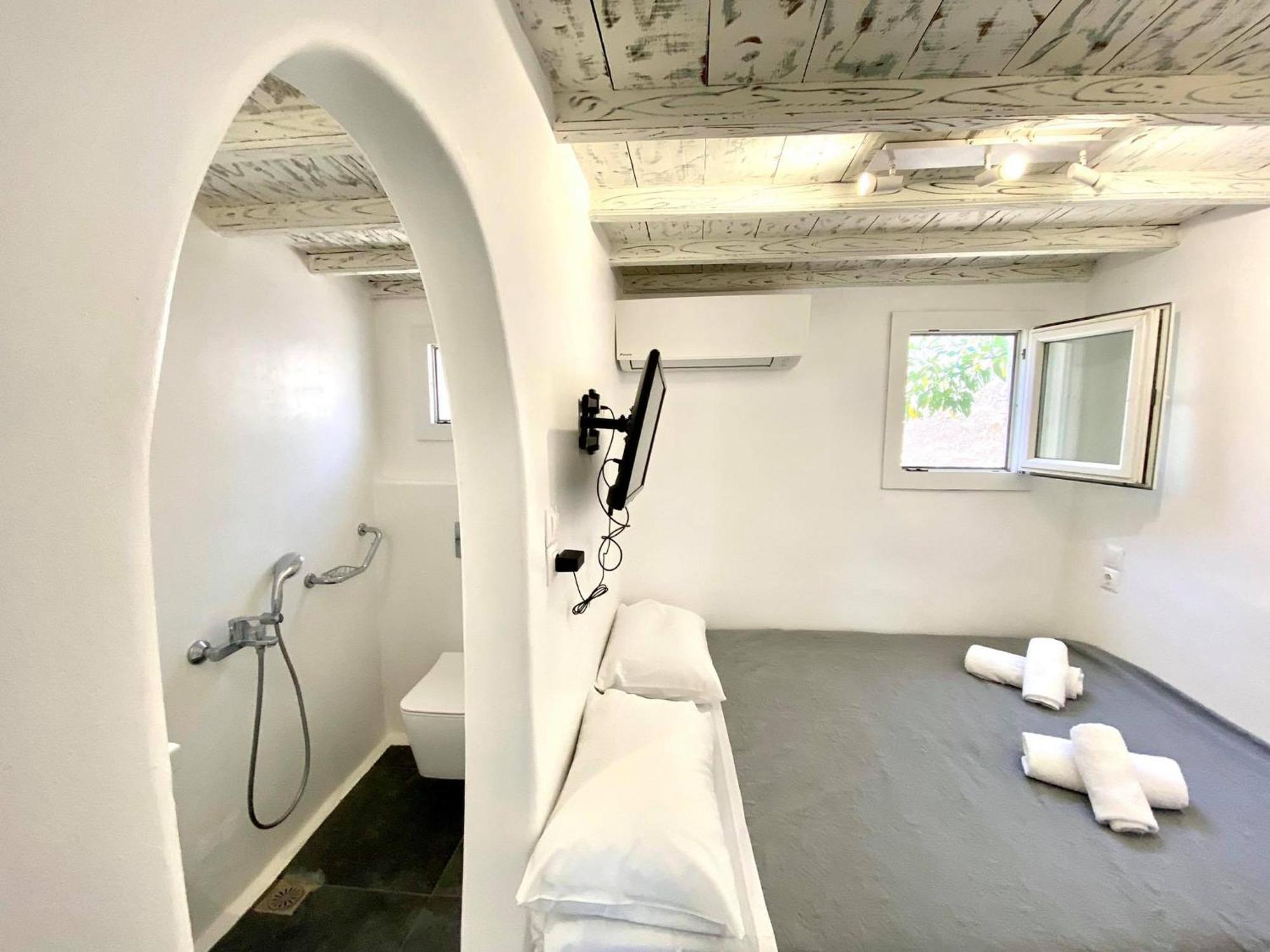 Mykonos Vibes Airport Studios And Apartments Mykonos Town ภายนอก รูปภาพ