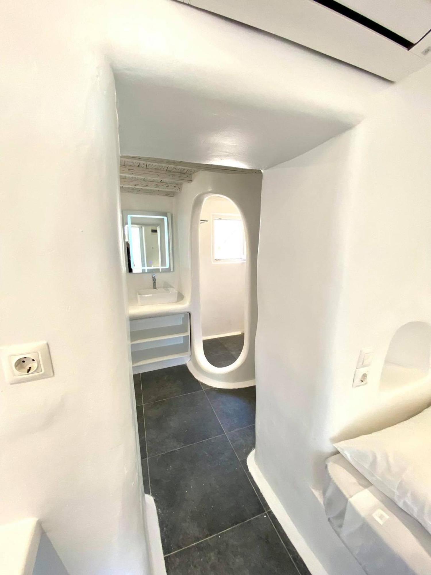 Mykonos Vibes Airport Studios And Apartments Mykonos Town ภายนอก รูปภาพ