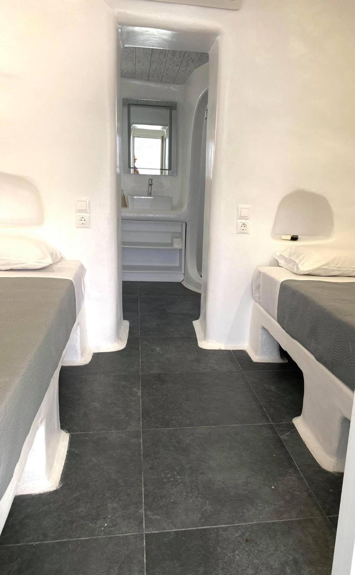 Mykonos Vibes Airport Studios And Apartments Mykonos Town ภายนอก รูปภาพ