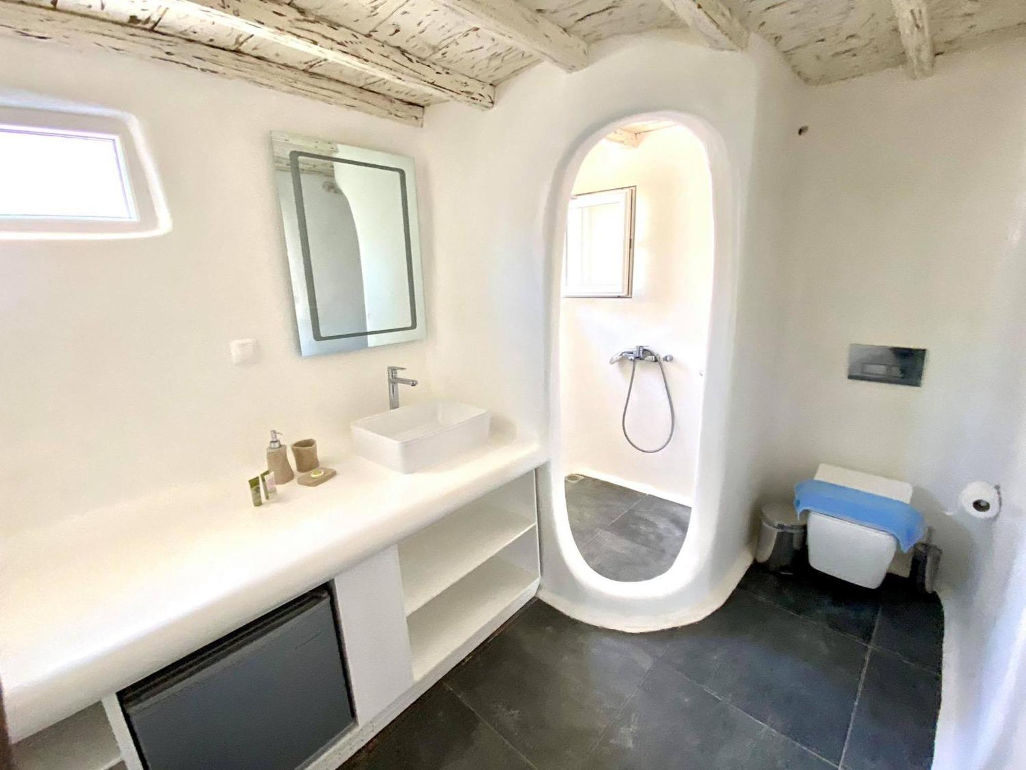Mykonos Vibes Airport Studios And Apartments Mykonos Town ภายนอก รูปภาพ
