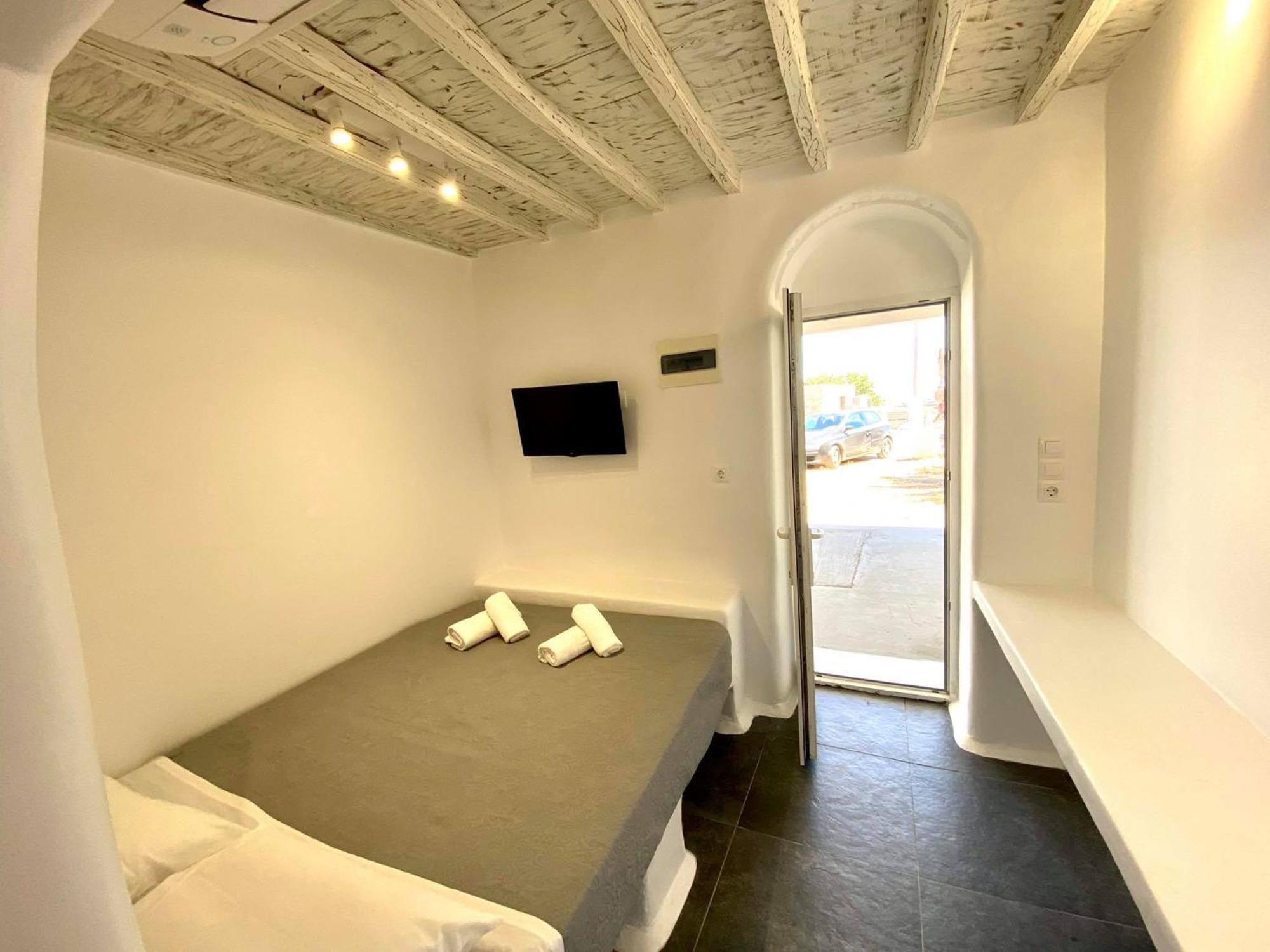 Mykonos Vibes Airport Studios And Apartments Mykonos Town ภายนอก รูปภาพ