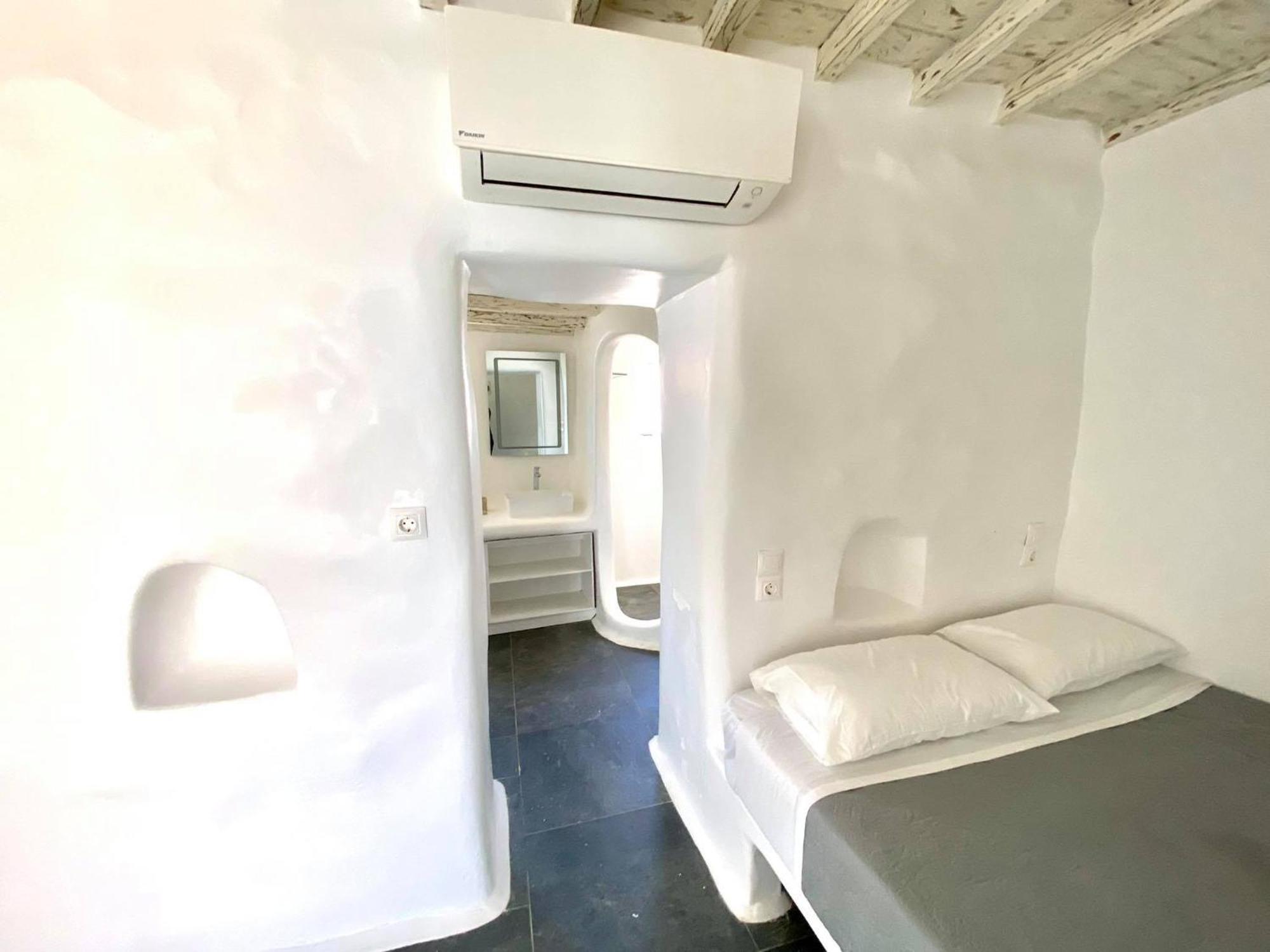Mykonos Vibes Airport Studios And Apartments Mykonos Town ภายนอก รูปภาพ