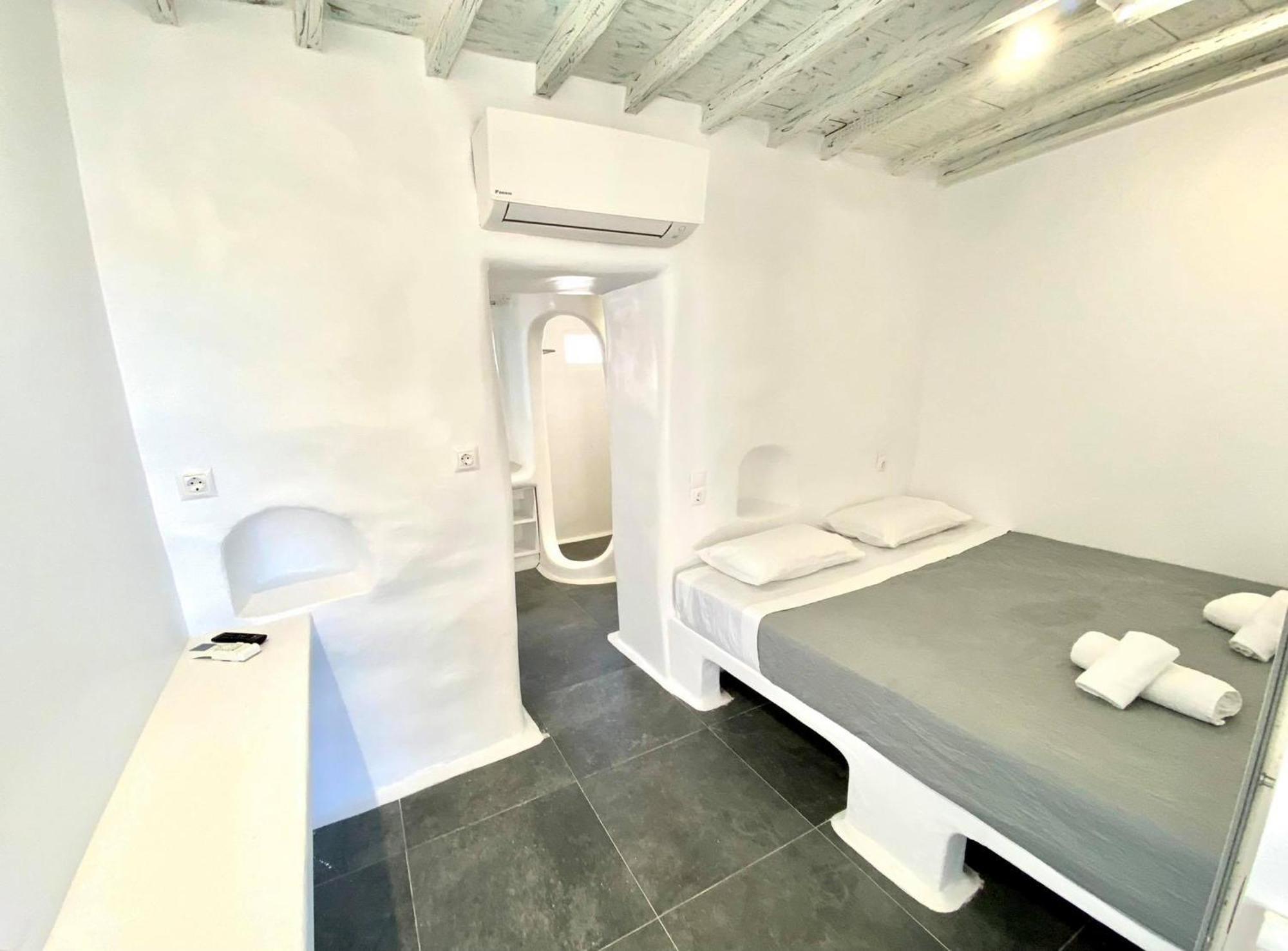 Mykonos Vibes Airport Studios And Apartments Mykonos Town ภายนอก รูปภาพ