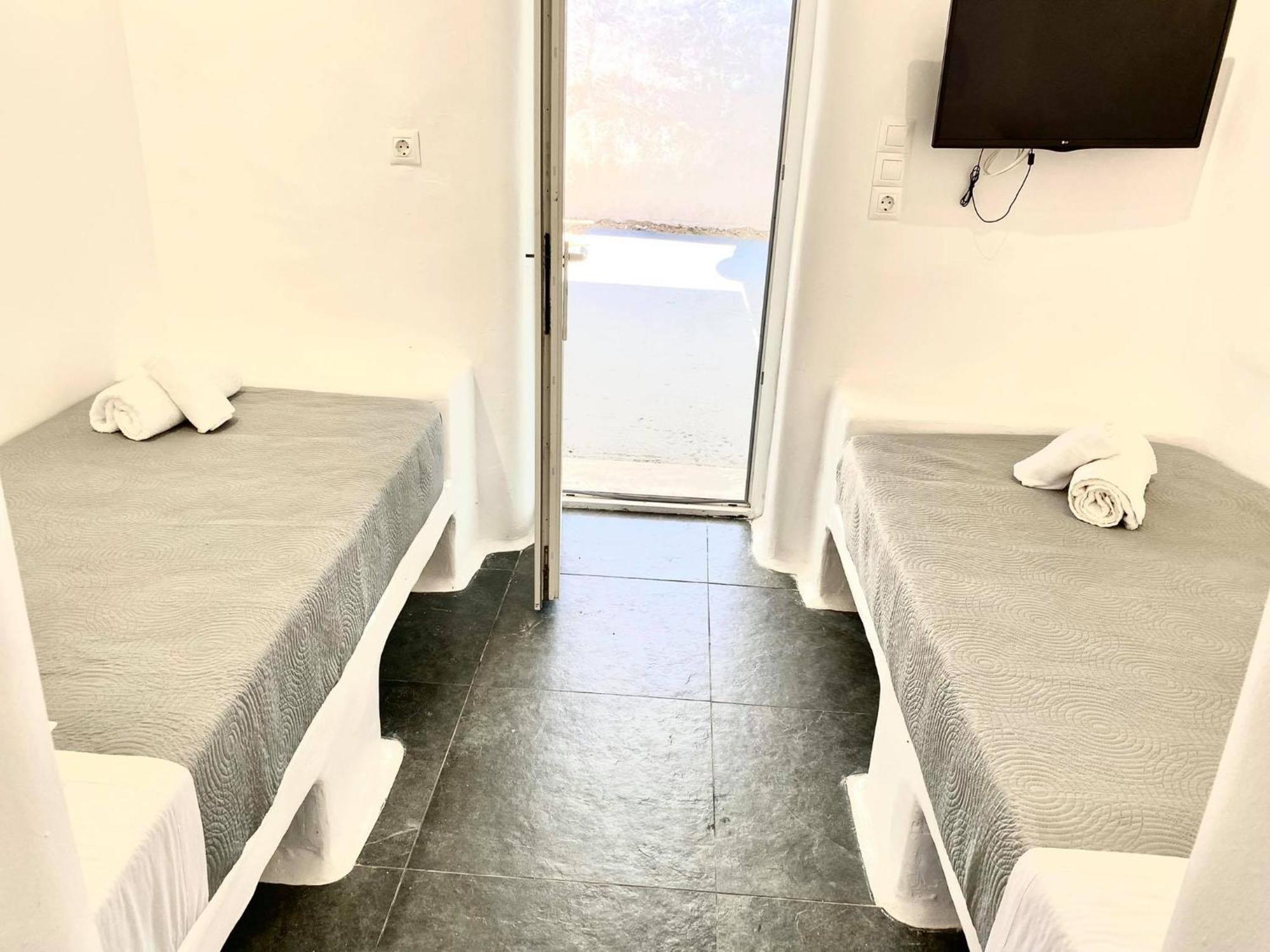 Mykonos Vibes Airport Studios And Apartments Mykonos Town ภายนอก รูปภาพ